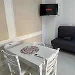 Tatil Evi O'vascio E Maruzzella *